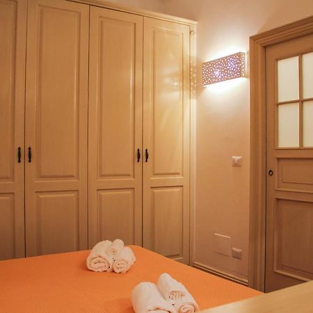 Al Civico 4 Bed & Breakfast Molfetta Exterior photo