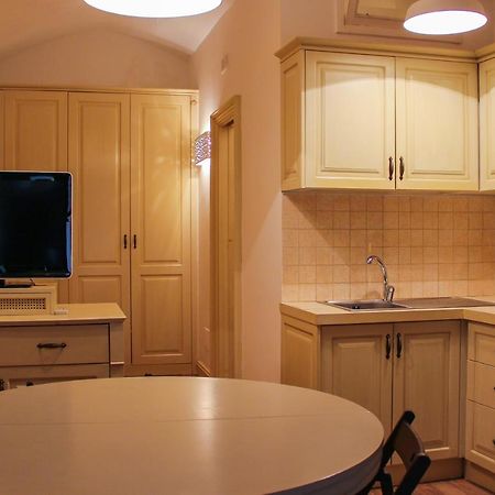 Al Civico 4 Bed & Breakfast Molfetta Exterior photo