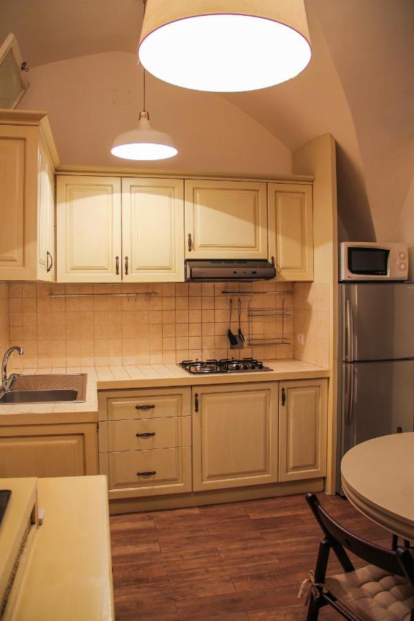Al Civico 4 Bed & Breakfast Molfetta Exterior photo